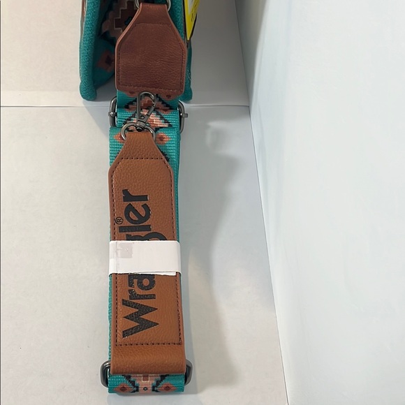 WRANGLER SOUTHWESTERN PRINT TOTE + CROSSBODY BAG - Turquoise - Picture 9 of 11